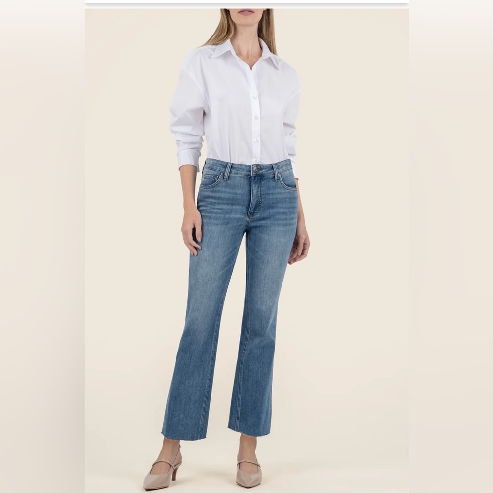 Kut From The Kloth- Kelsey High Rise Fab Ab Ankle Flare - Size 8- Never Worn